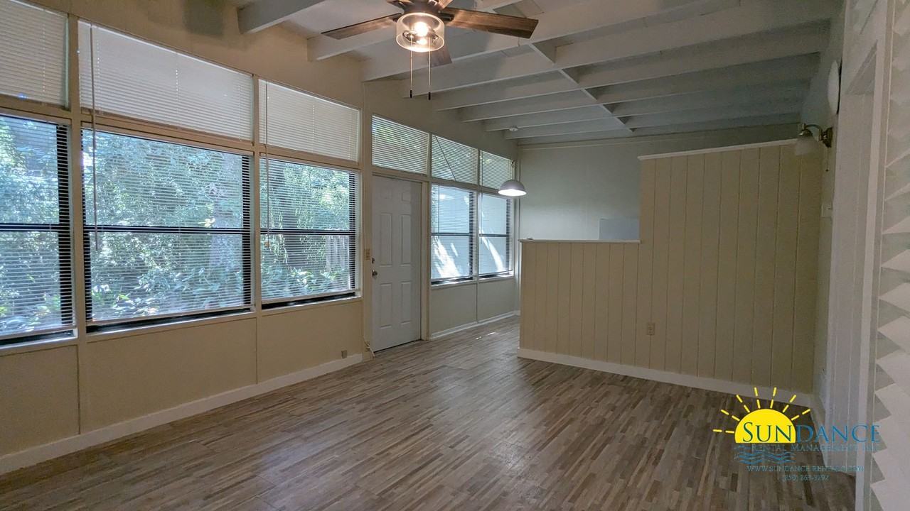 60 Yacht Club Dr Ne - Photo 3 of 13