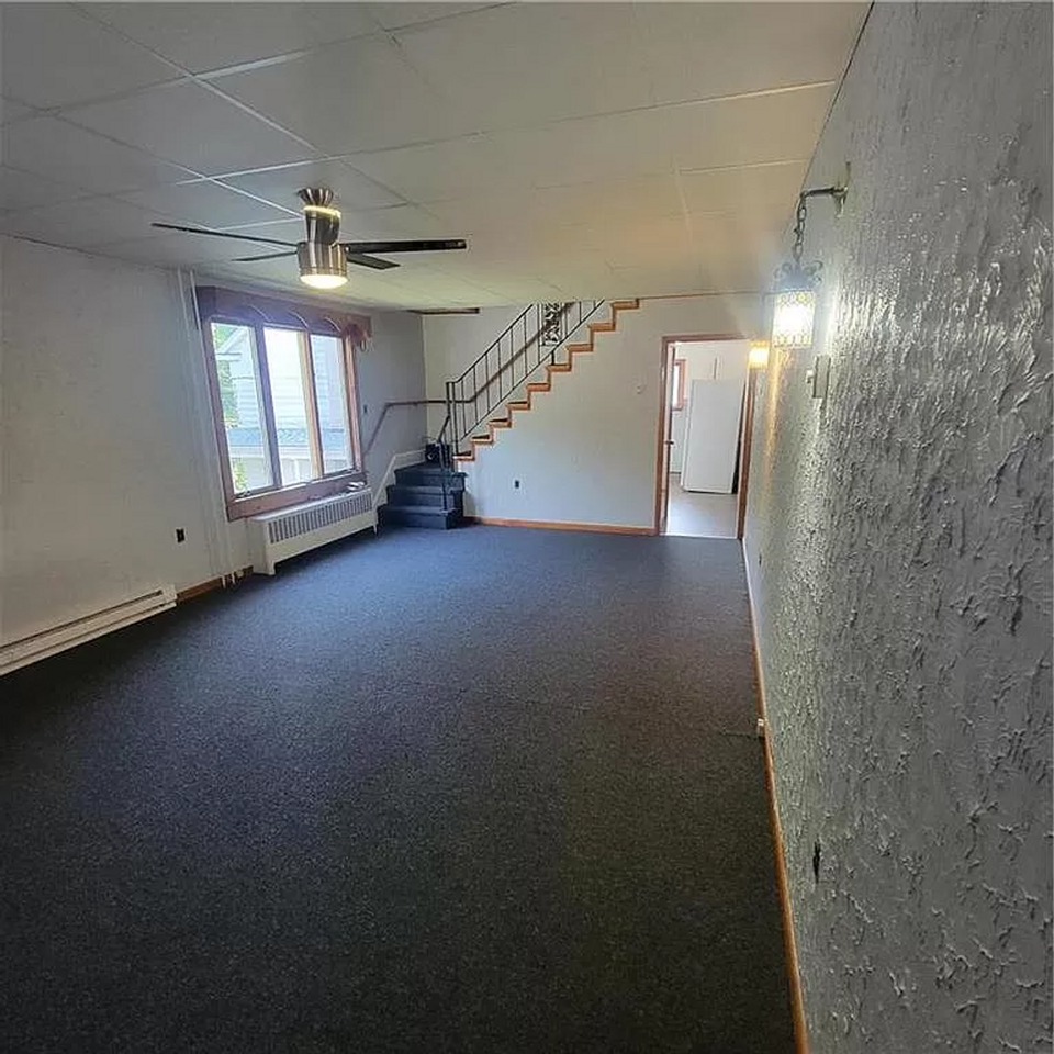 106 6th Street - Photo 2 of 11