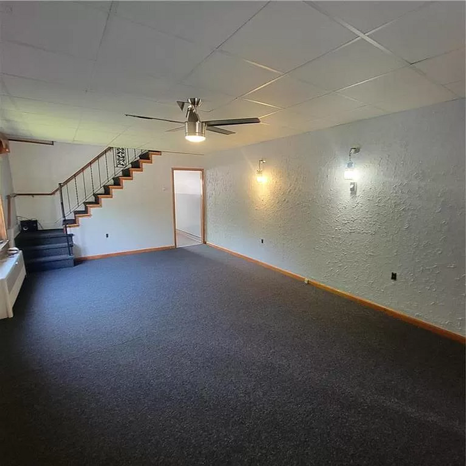 106 6th Street - Photo 3 of 11