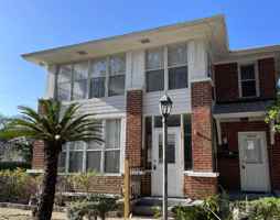 featured image of 3955 Herschel St