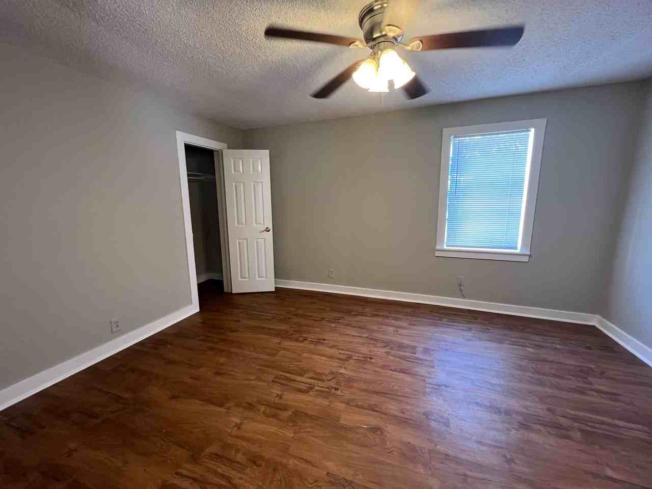 1807 Avenue N #2 - Photo 7 of 9