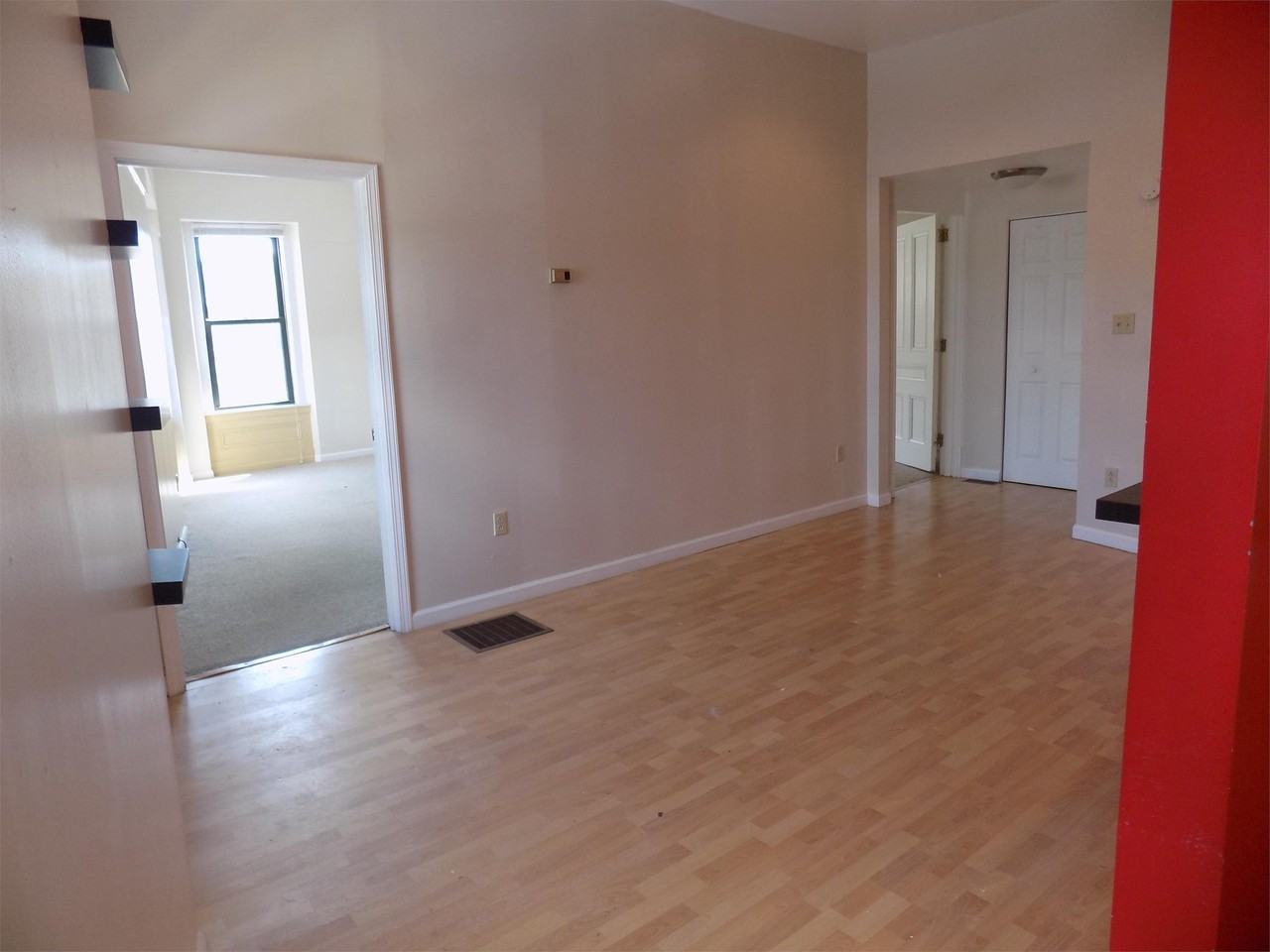 4521 Butler Street - Photo 2 of 33