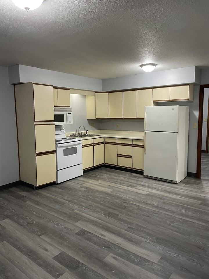 706 Main Street - Photo 3 of 6