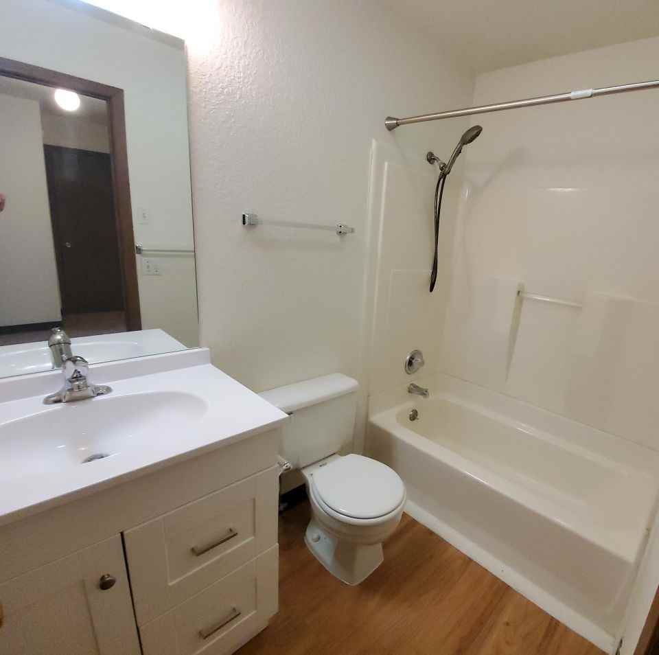 230 Reda Ln - Photo 3 of 8