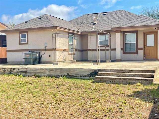 13114 Kickapoo Dr - Photo 3 of 15