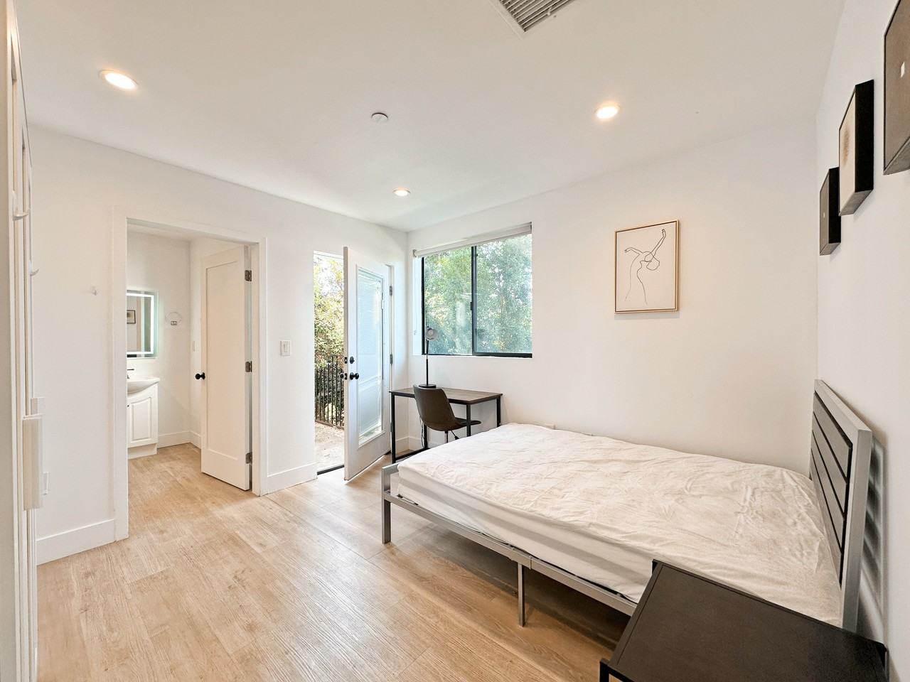 The Pegasus - Photo 7 of 35