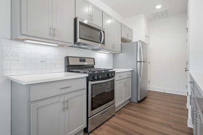 4047 Red Rock Pl - Photo 3 of 14