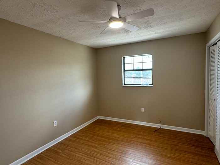 183 Westmoreland St #4 - Photo 3 of 5