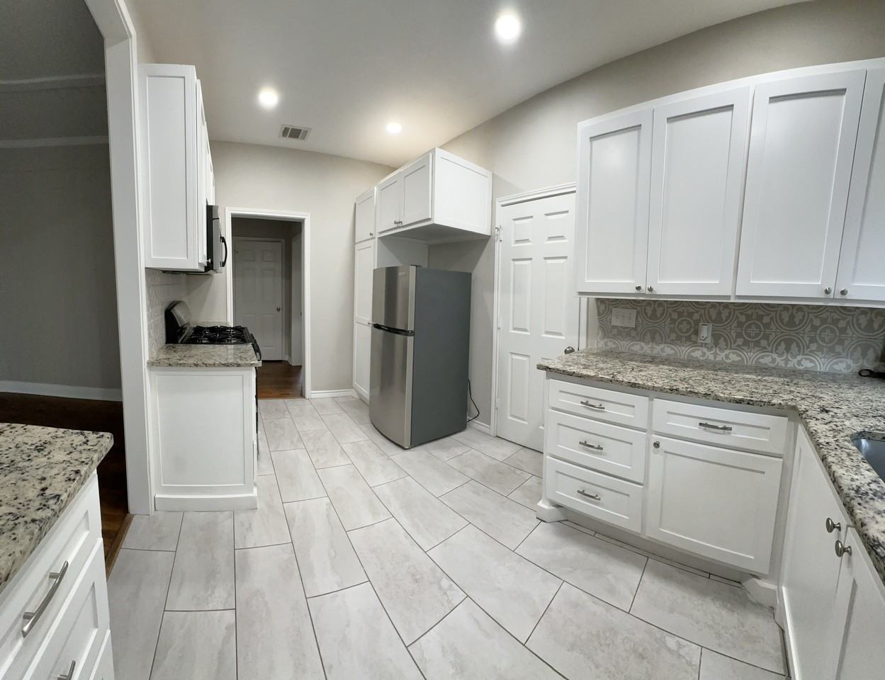 310 2nd Street #NA - Photo 3 of 7