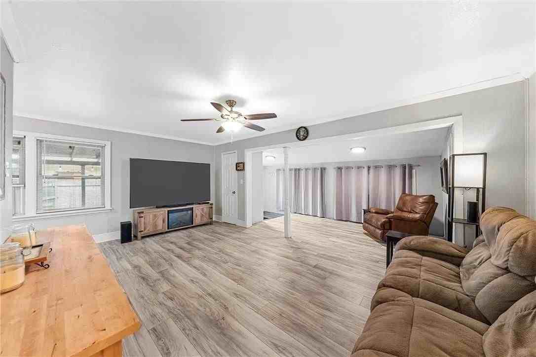 4517 Beverly Drive #NA - Photo 3 of 15