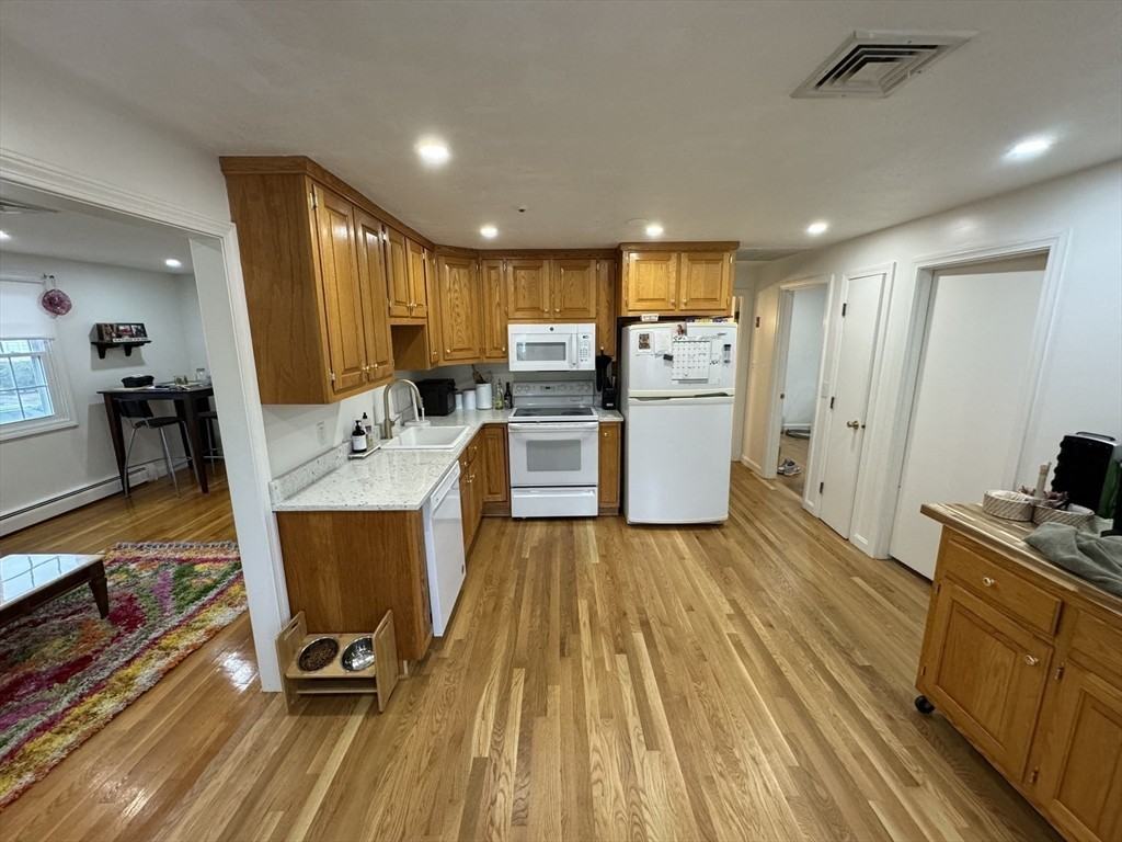 40 Elmwood Park #2 - Photo 2 of 18