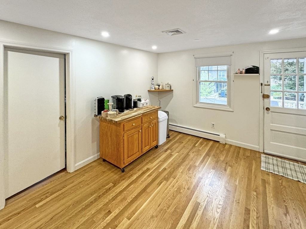 40 Elmwood Park #2 - Photo 3 of 18