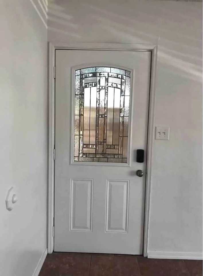 4068 Oakcrest Dr #1 - Photo 2 of 23