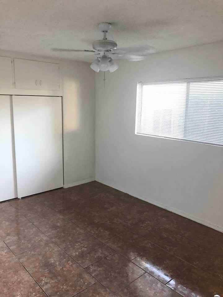 4068 Oakcrest Dr #1 - Photo 4 of 23