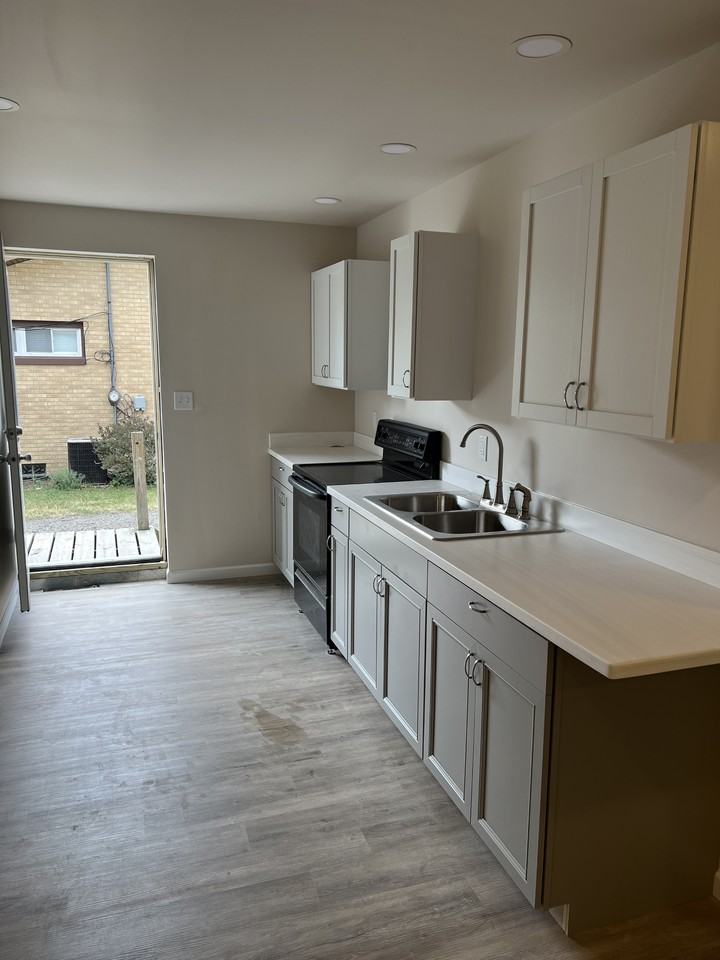 205 Tilden Ave #C - Photo 3 of 21