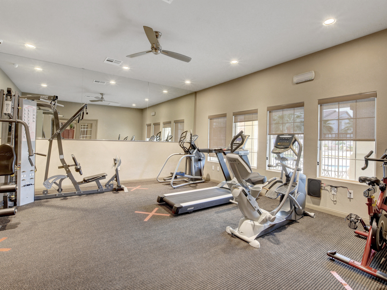 Jardin Gardens - Photo 6 of 20