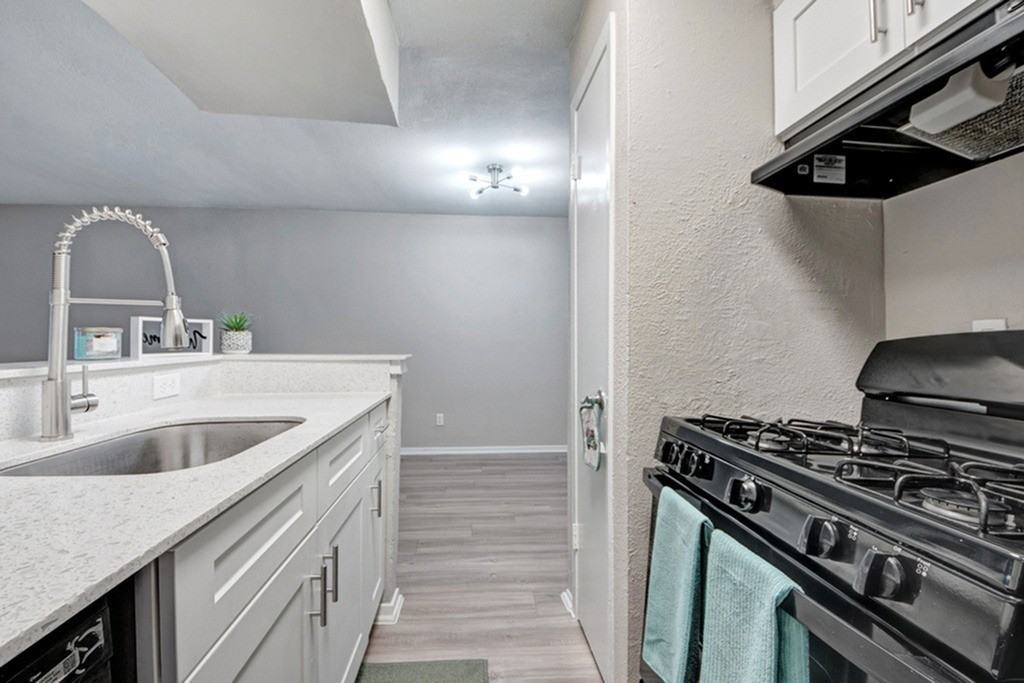 The Braxton - Photo 3 of 19