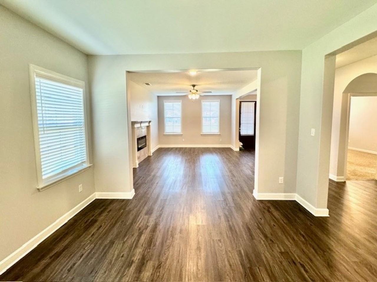 405 Azalea Dr - Photo 5 of 14