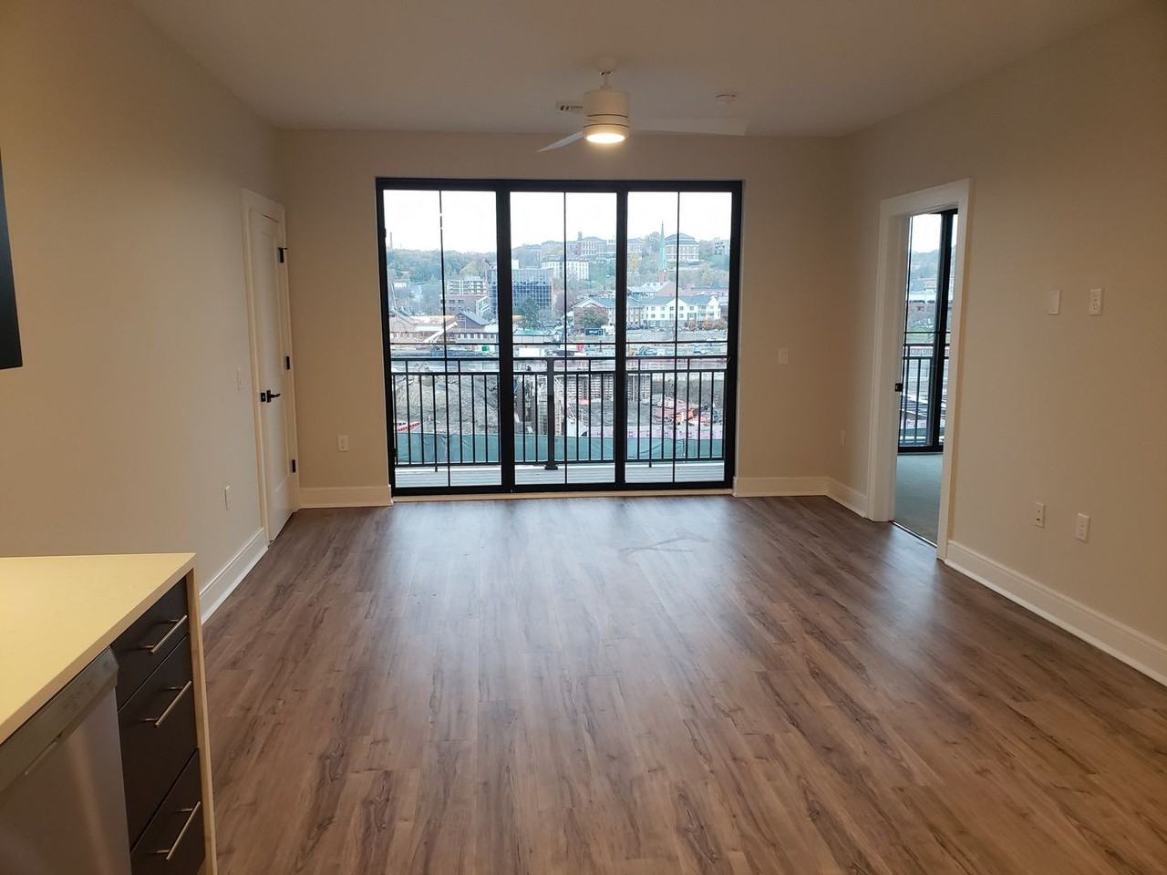 Starbuck Island - Photo 3 of 15