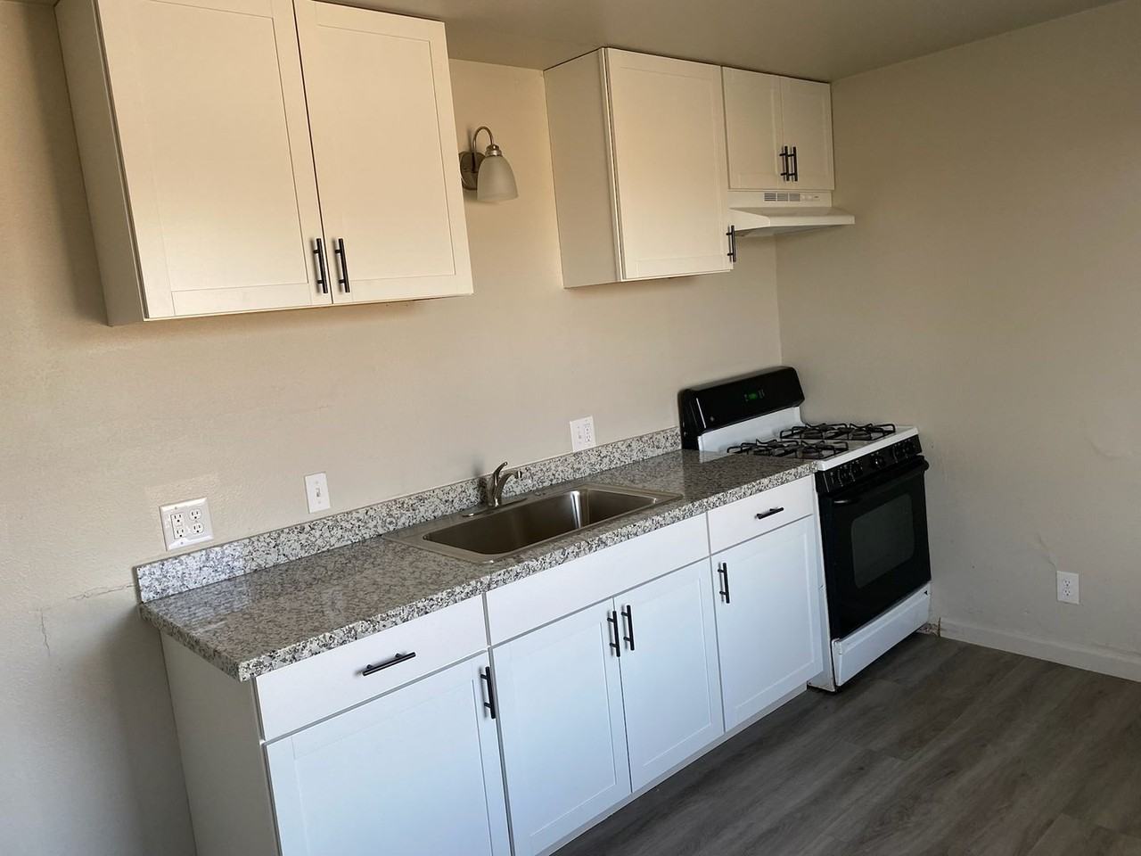 6901 6901 Avenue 306 - Photo 2 of 10