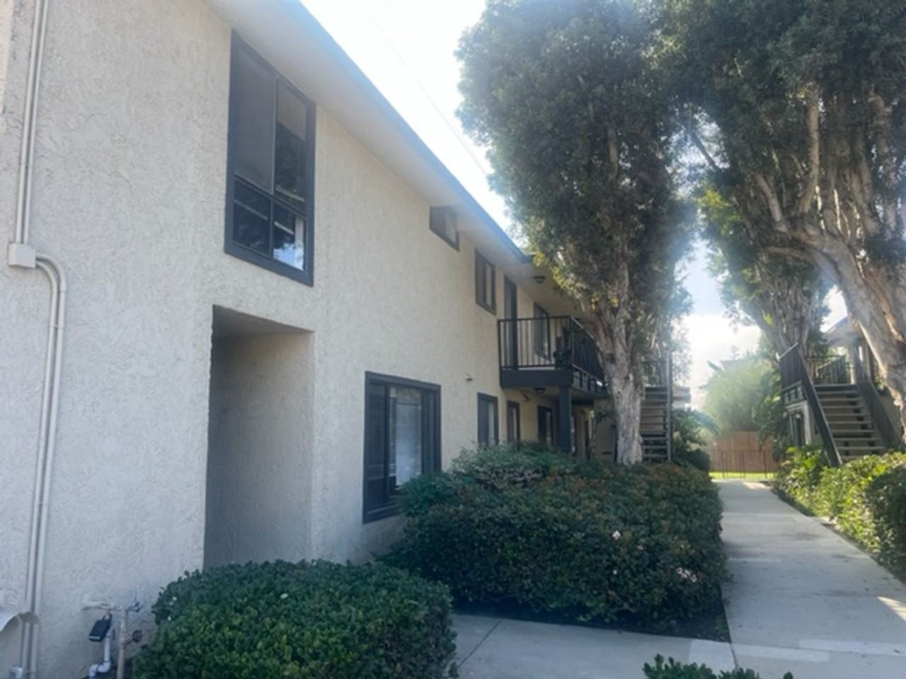 1995-1999 Maple Street - Photo 2 of 7