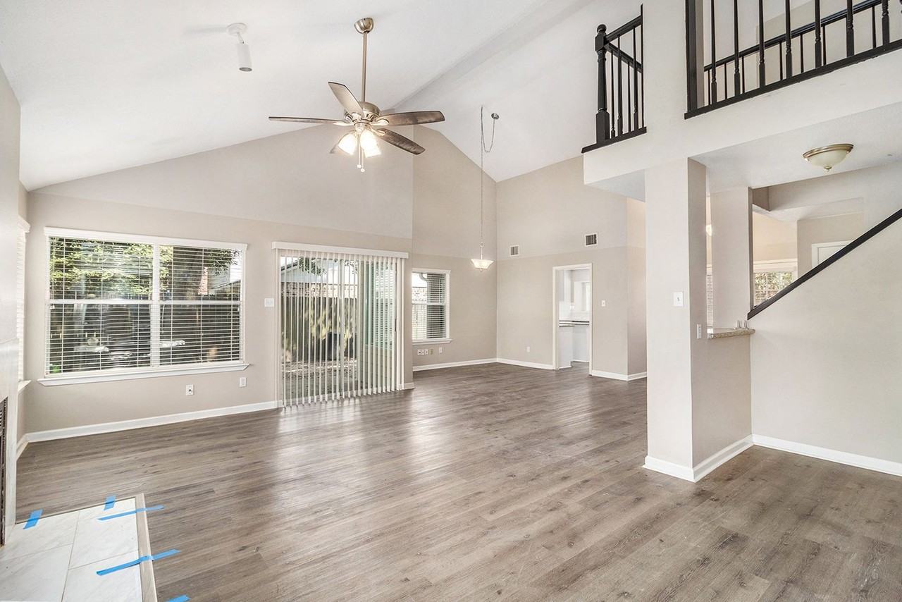 5115 Shady Gardens Dr - Photo 6 of 19