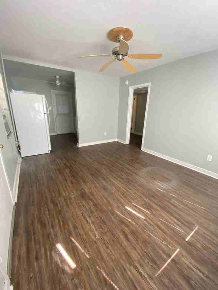 3930 Roswell Dr - Photo 6 of 16