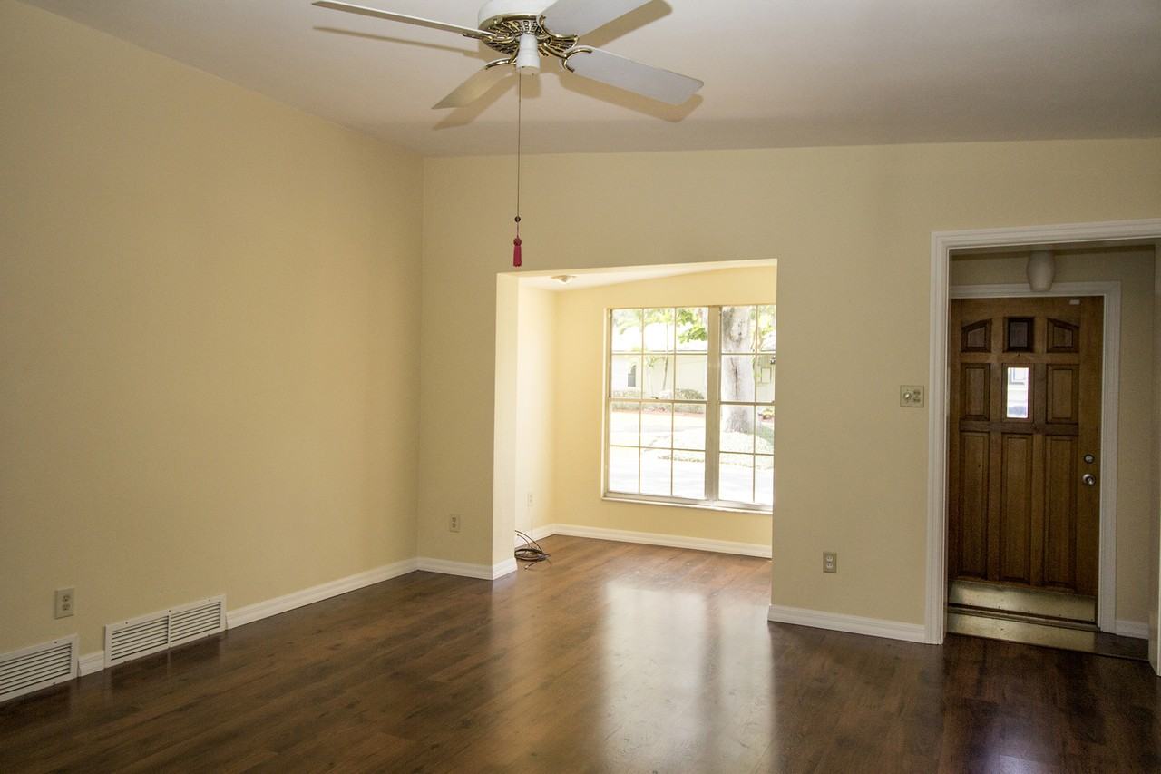 2001 Pine Bluff Ave - Photo 2 of 12