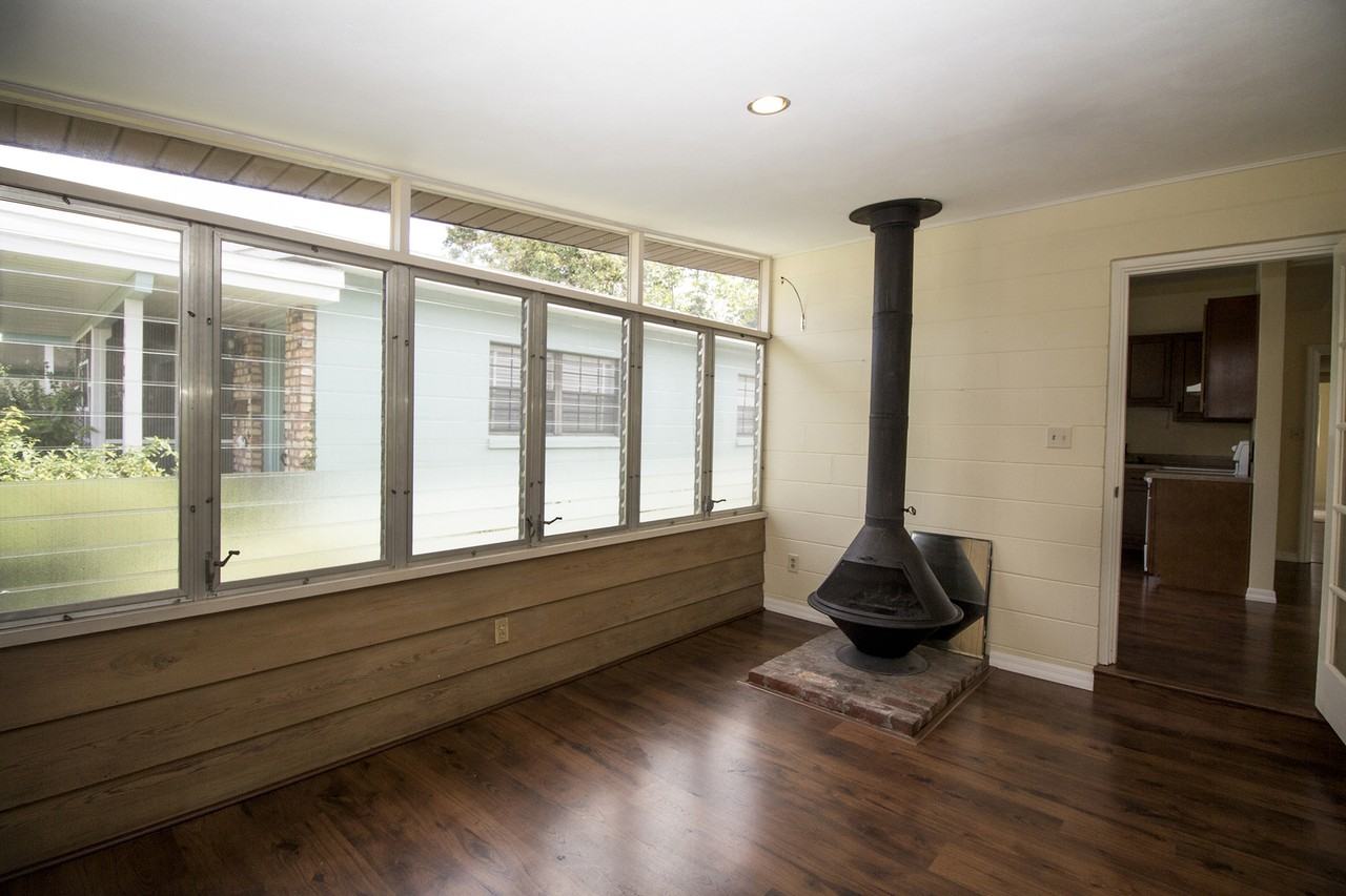 2001 Pine Bluff Ave - Photo 6 of 12