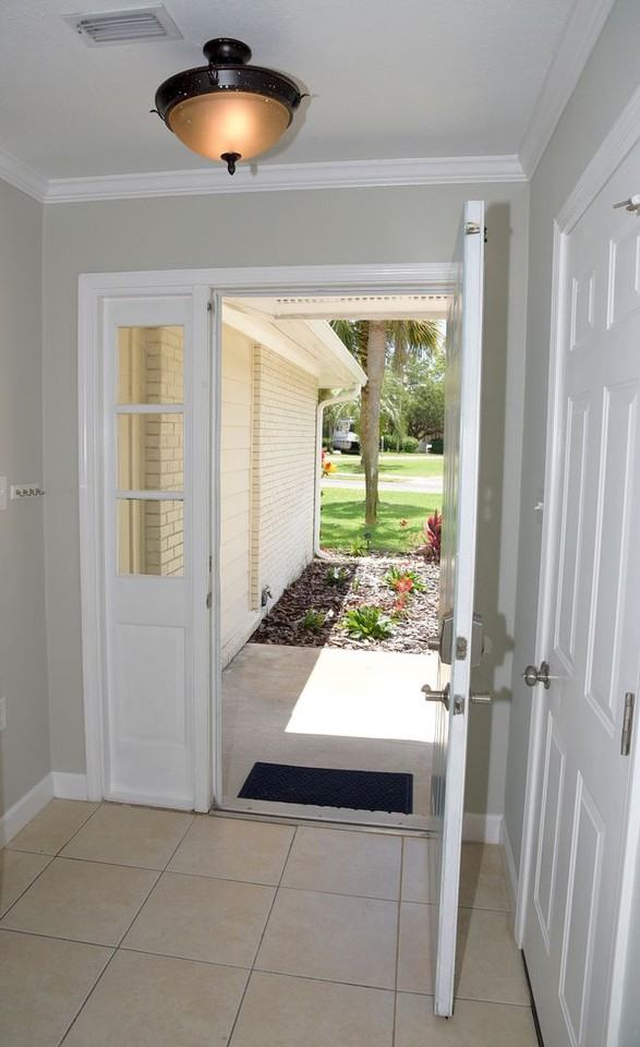 400 Lee Ln - Photo 2 of 20