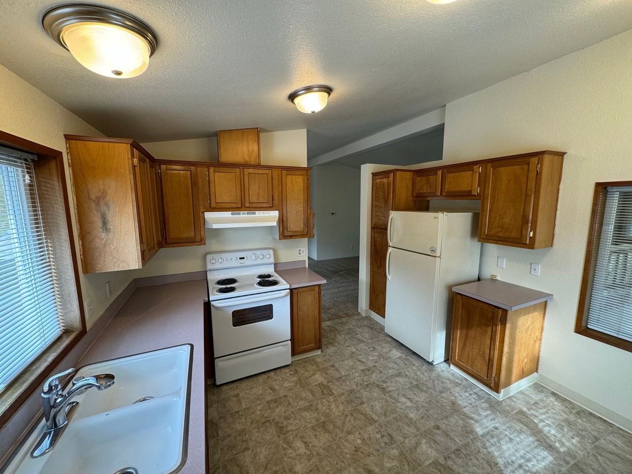 37997 Soap Creek Rd - Photo 2 of 28
