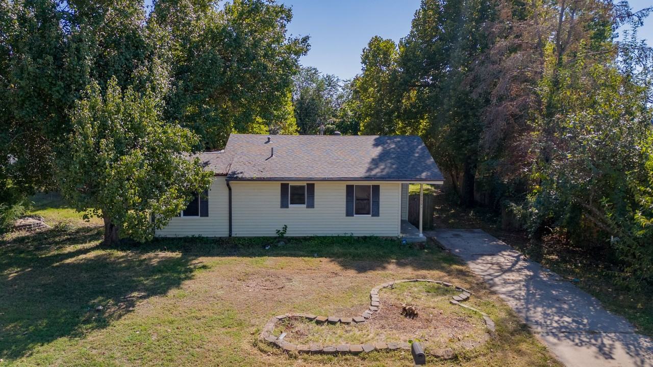 10130 E Ollie Ave - Photo 2 of 19