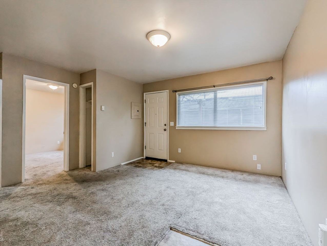 RW - 12206 20th Street NE - Photo 3 of 6