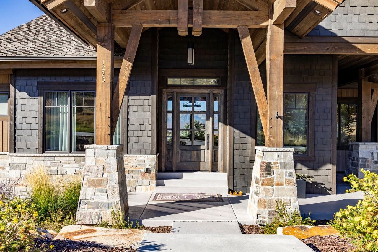 1225 N Oquirrh Mountain Dr - Photo 2 of 38