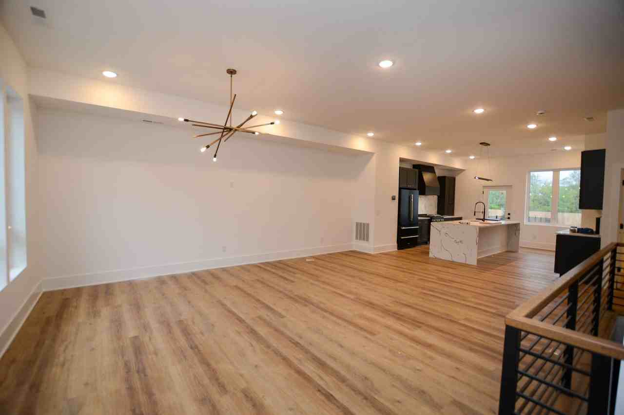 3462 Cardiff Ave - Photo 3 of 15