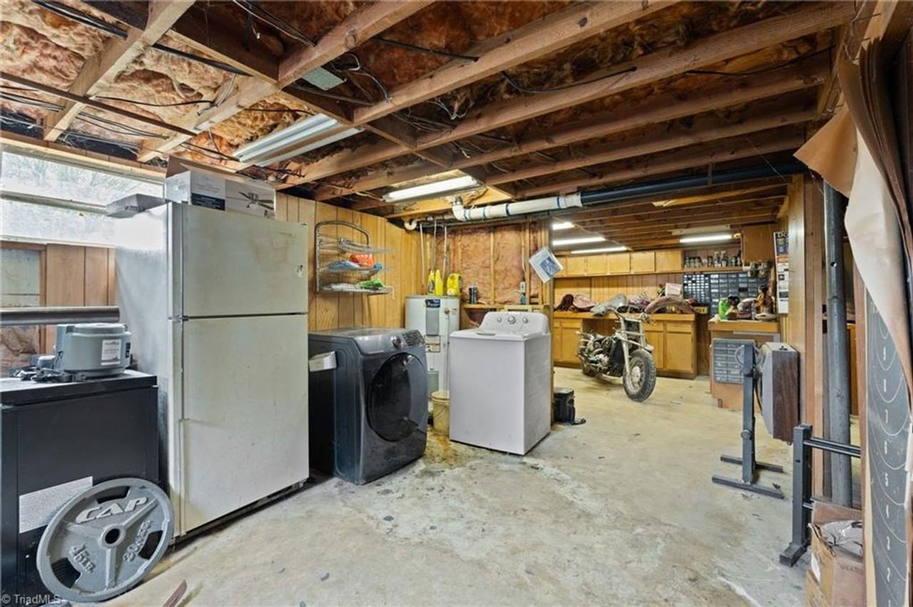 612 Hickory St - Photo 3 of 30