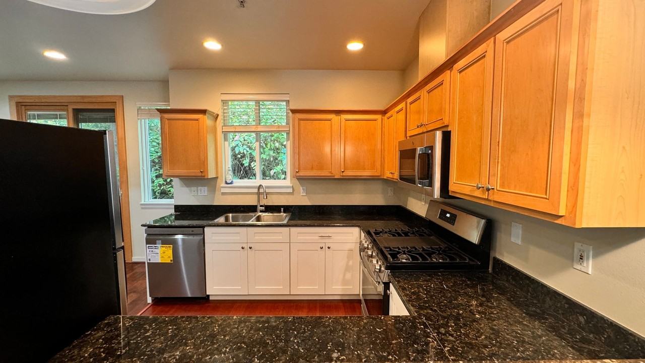 21246 Se 42nd Pl - Photo 5 of 19