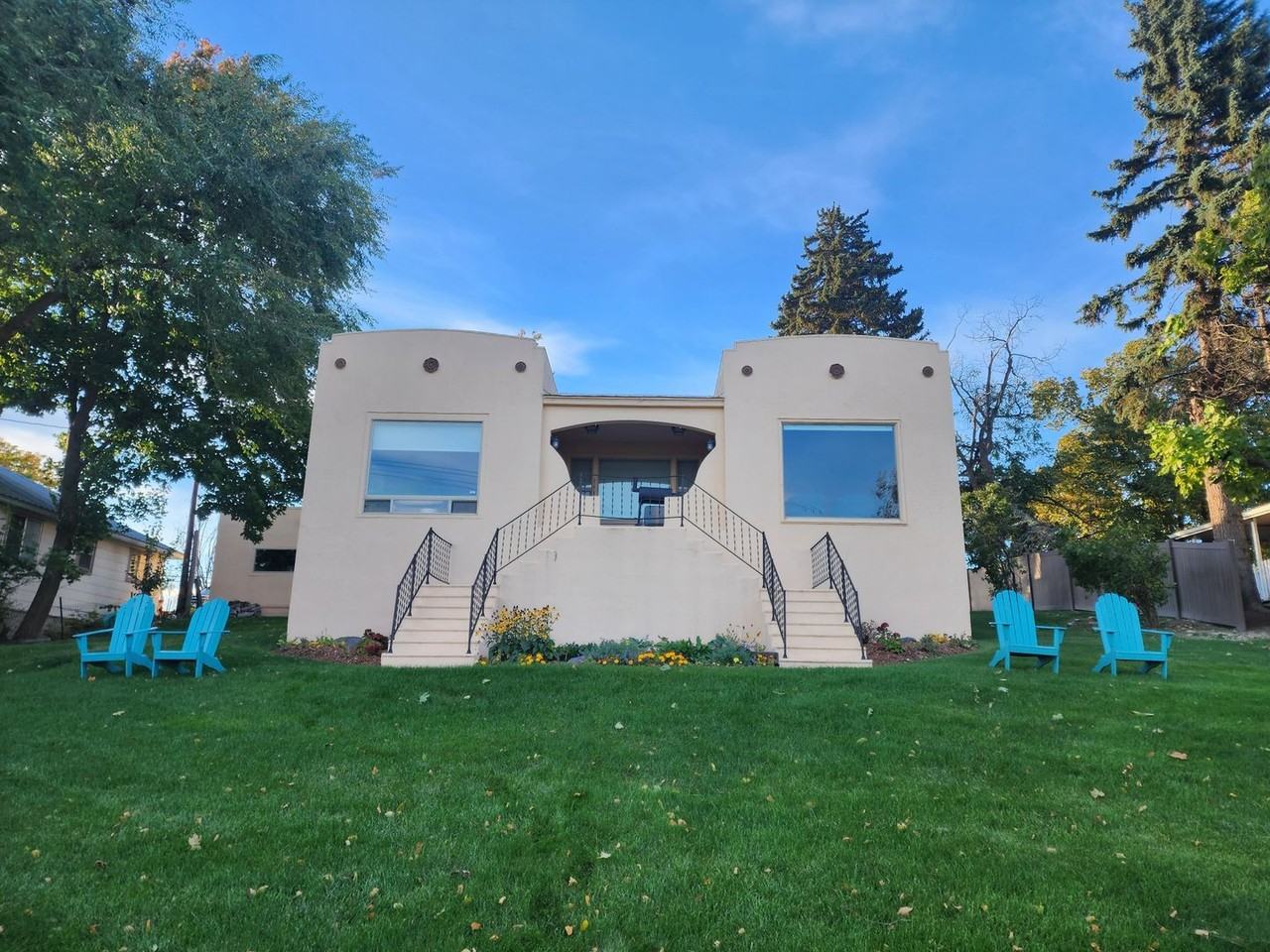 901 4th Ave E #2 - Photo 4 of 25