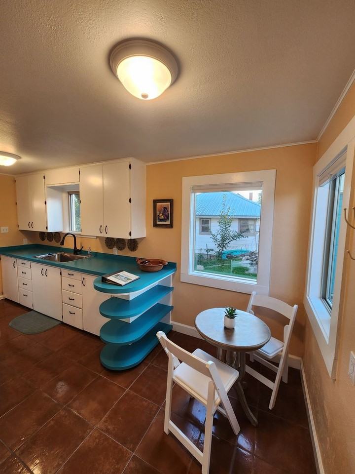 901 4th Ave E #2 - Photo 6 of 25