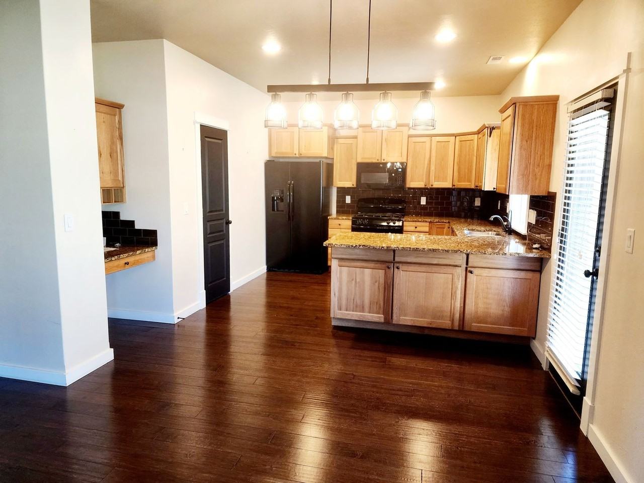 101 Stone Fly Dr - Photo 3 of 37