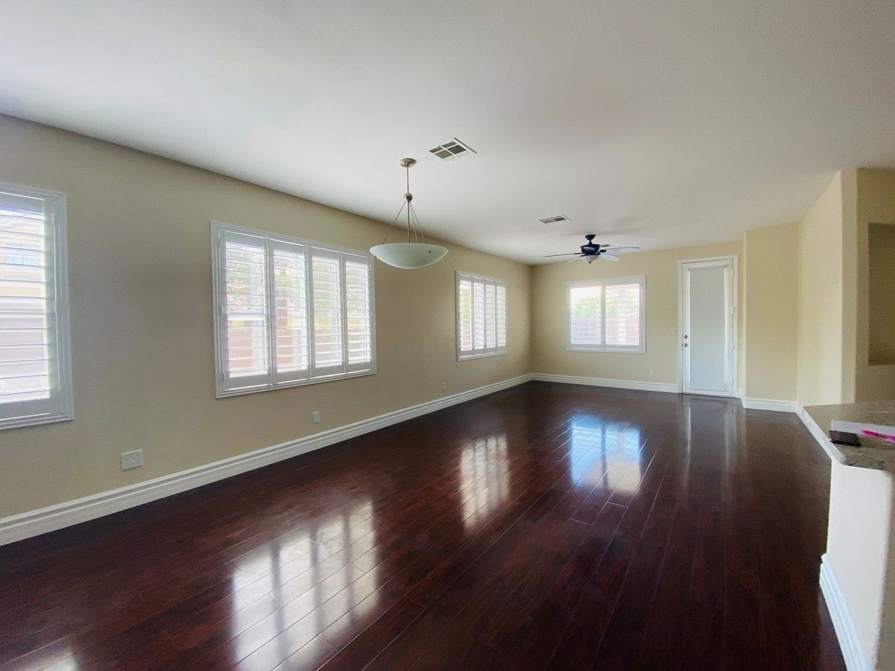 286 Duck Hollow Ave - Photo 5 of 41