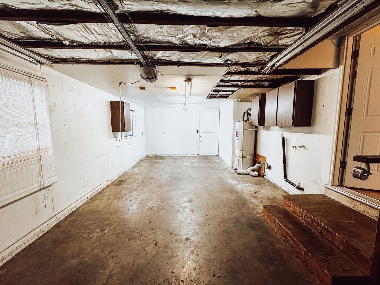 90 Maynard Ave - Photo 7 of 19