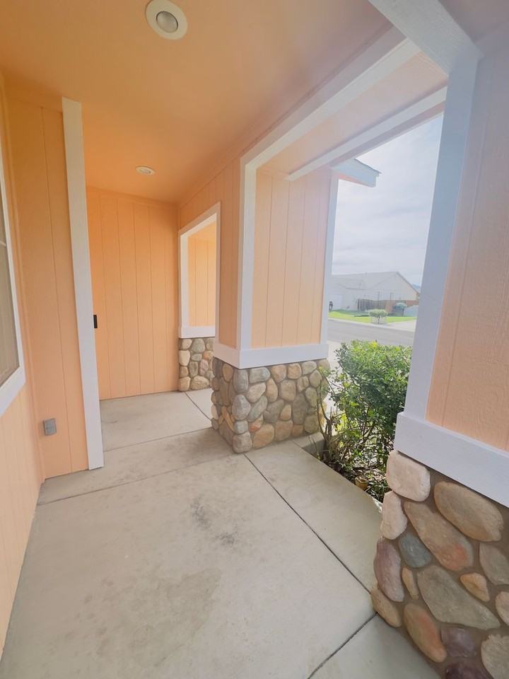 1603 Laverder Dr - Photo 4 of 27