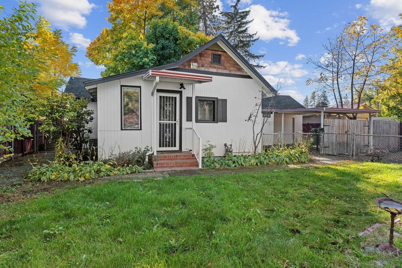 103 West 32nd Avenue - Photo 3 of 30