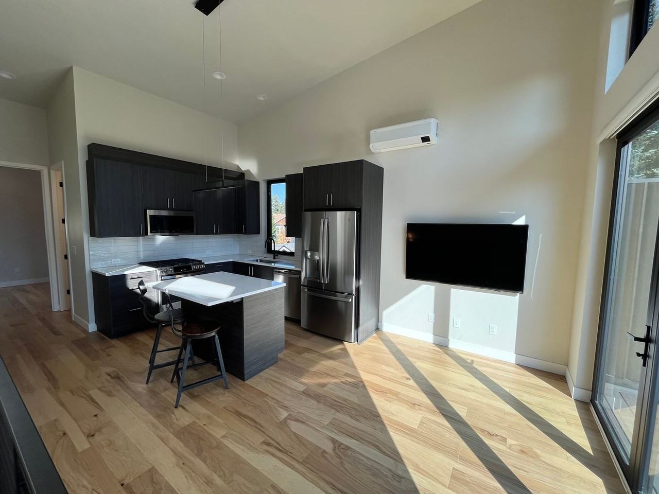 1434 Nw Cumberland Ave - Photo 3 of 17