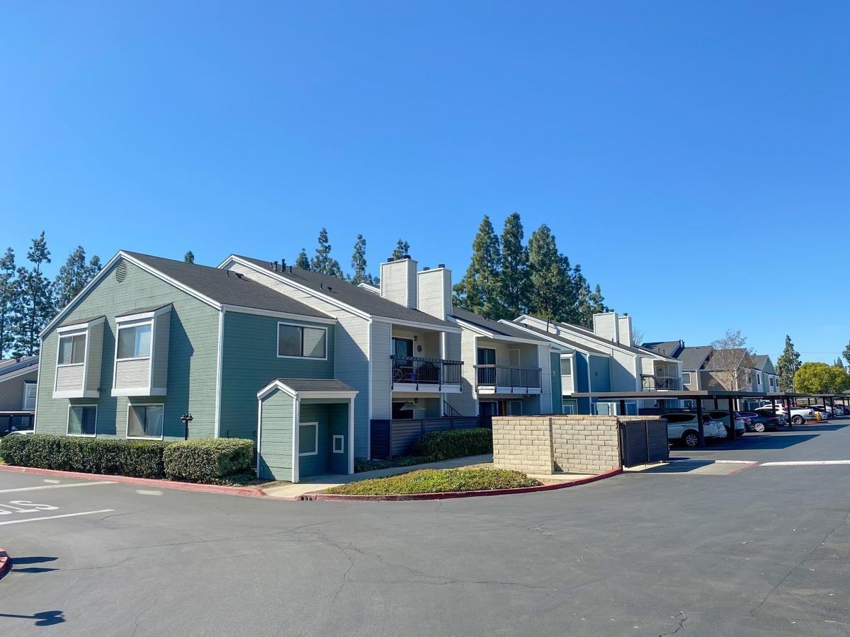 910 W Phillips St - Photo 6 of 13