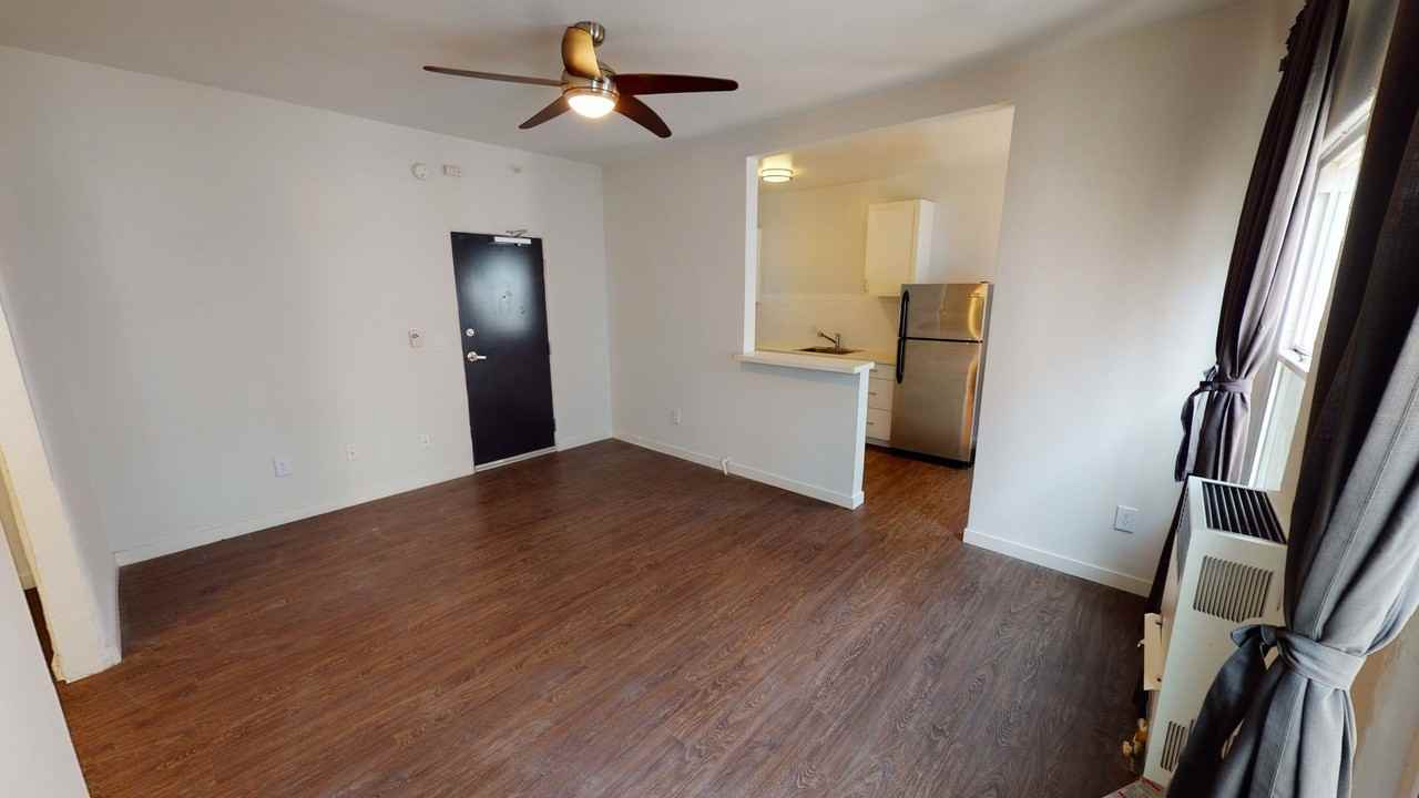 Alex Court Apartments - Photo 6 of 18