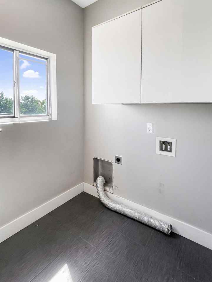 930 E Butler Rd #1 - Photo 3 of 8