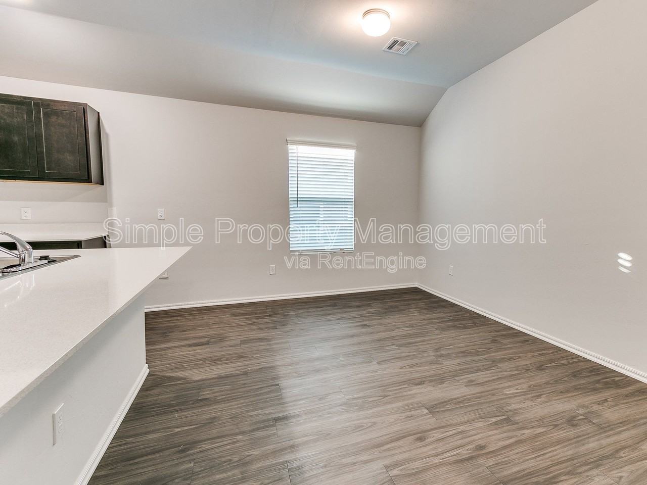 11448 Sw 12th St - Photo 5 of 24