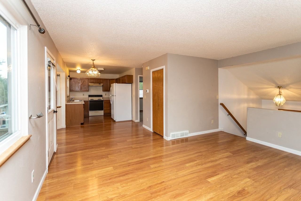 6109 Lowlander Ct - Photo 2 of 32